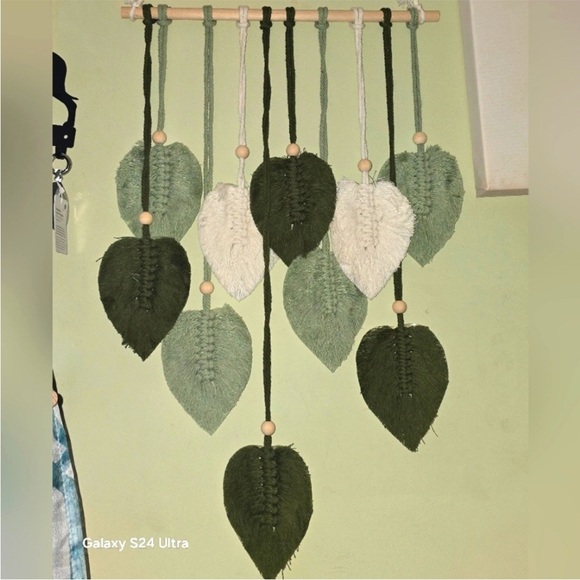 None Other - Wall Hanging-Green/Ivory colored Palm
Leaves Brand New in Bag-